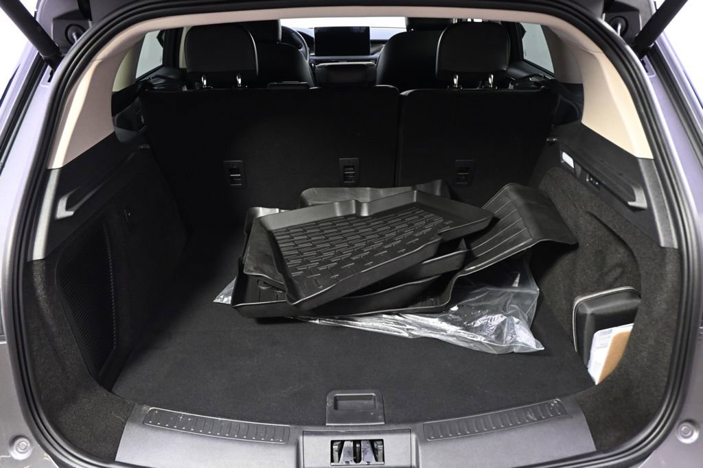 New 2026 Lincoln Corsair Reserve w/ Jet Appearance Package image 19