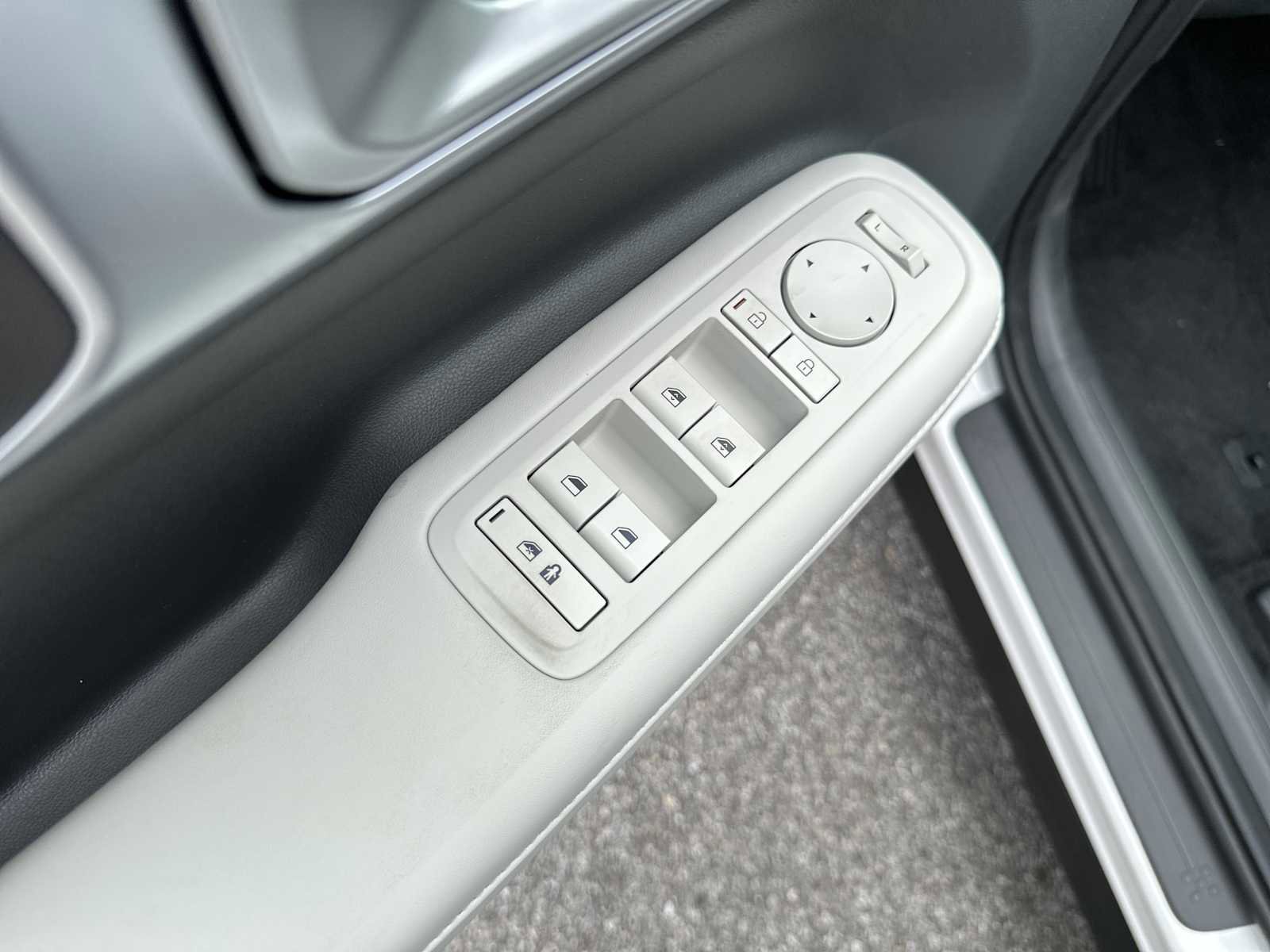 New 2026 Hyundai Santa Fe SEL FWD image 15