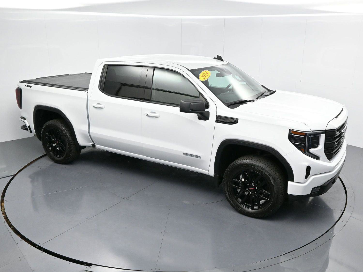 Used 2024 GMC Sierra 1500 Elevation image 32