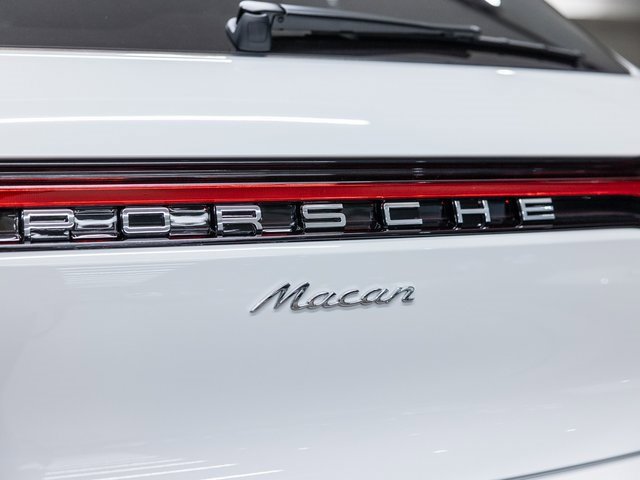 New 2026 Porsche Macan image 17