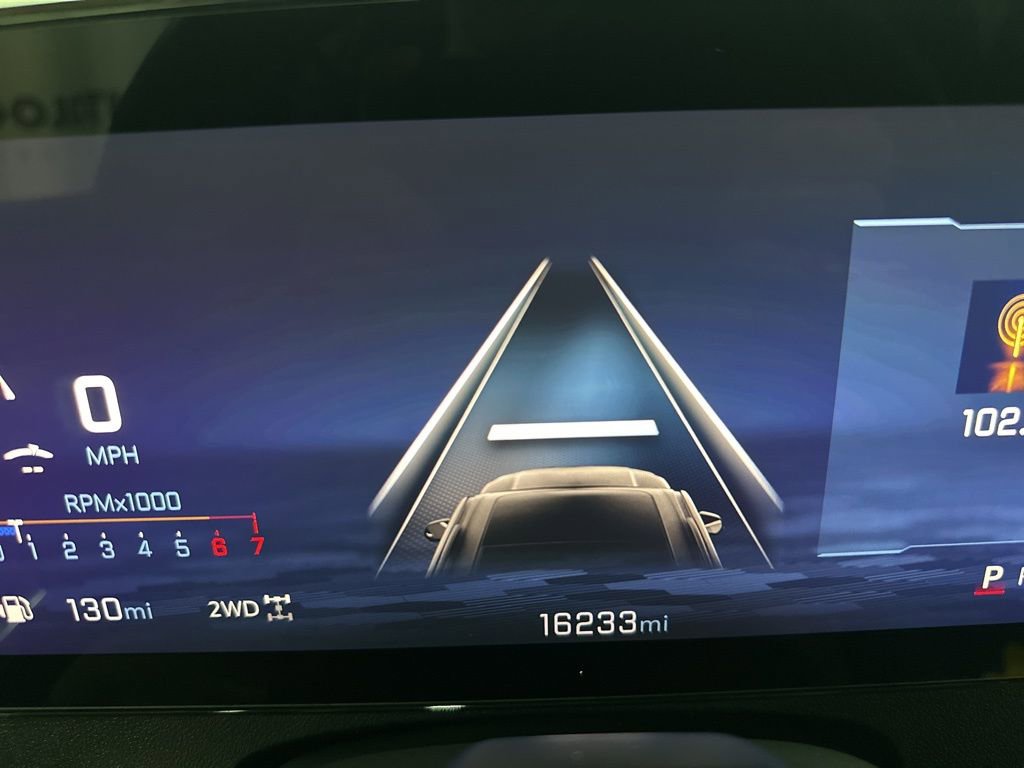 Used 2025 Chevrolet Traverse Z71 w/ Enhanced Driving Package image 29