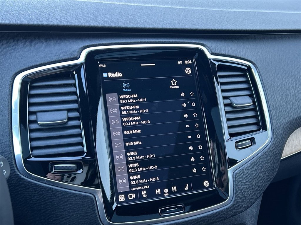 Certified 2023 Volvo XC90 T8 Plus w/ Protection Package image 20