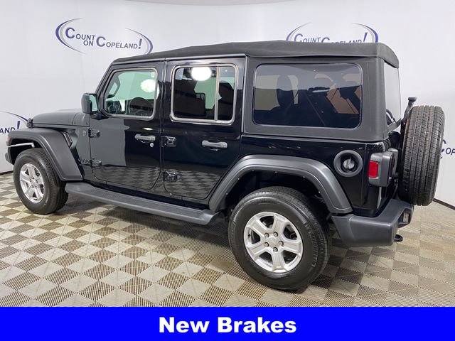 Used 2022 Jeep Wrangler Unlimited Sport AWD/4WD image 4