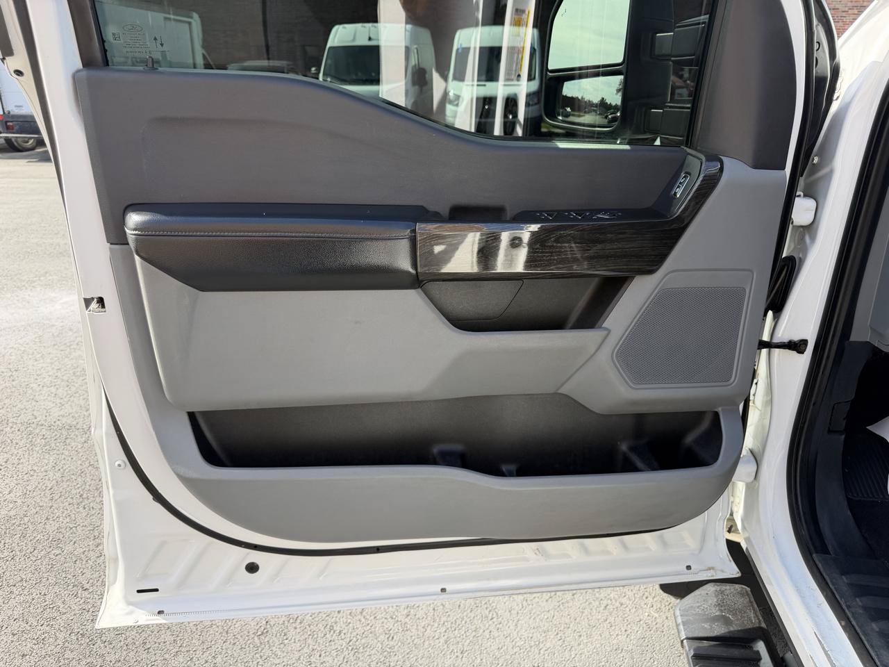 Used 2024 Ford F250 XL w/ STX Appearance Package AWD/4WD image 17