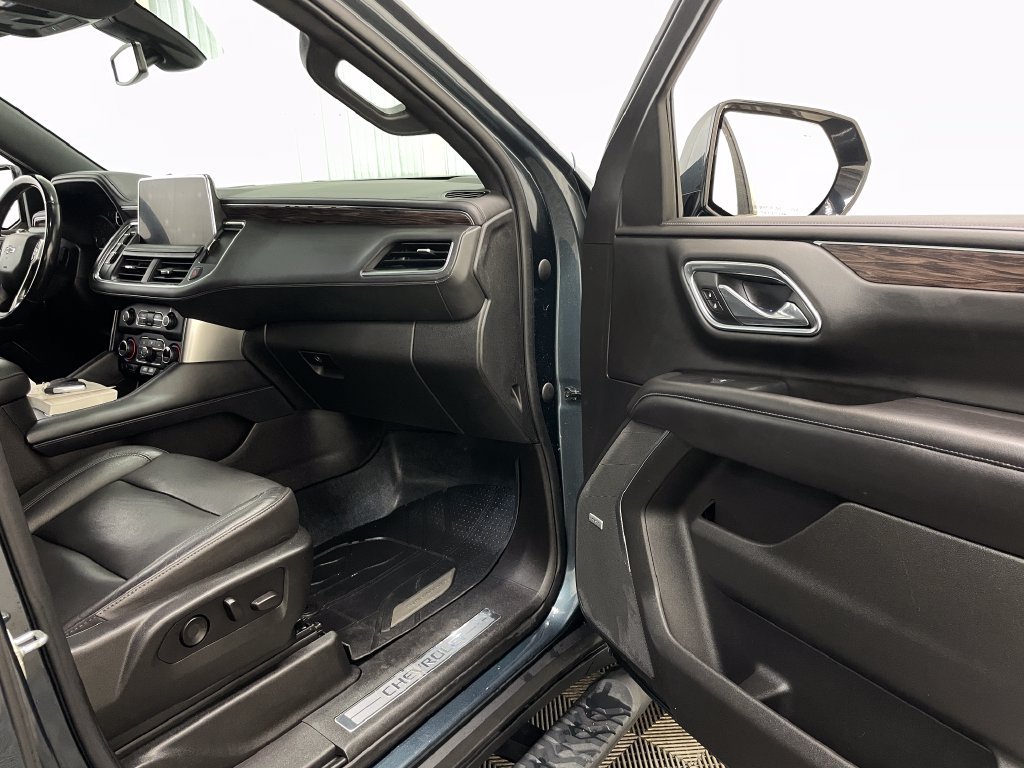 Used 2021 Chevrolet Tahoe Z71 w/ Z71 Signature Package AWD/4WD image 41