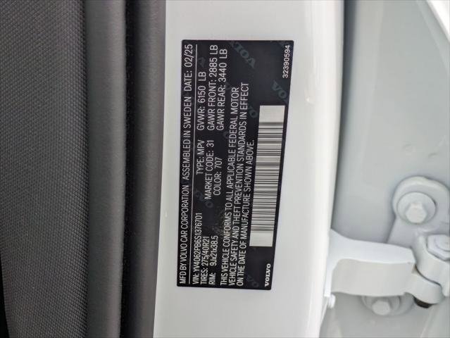 Used 2025 Volvo XC90 B6 Plus image 28