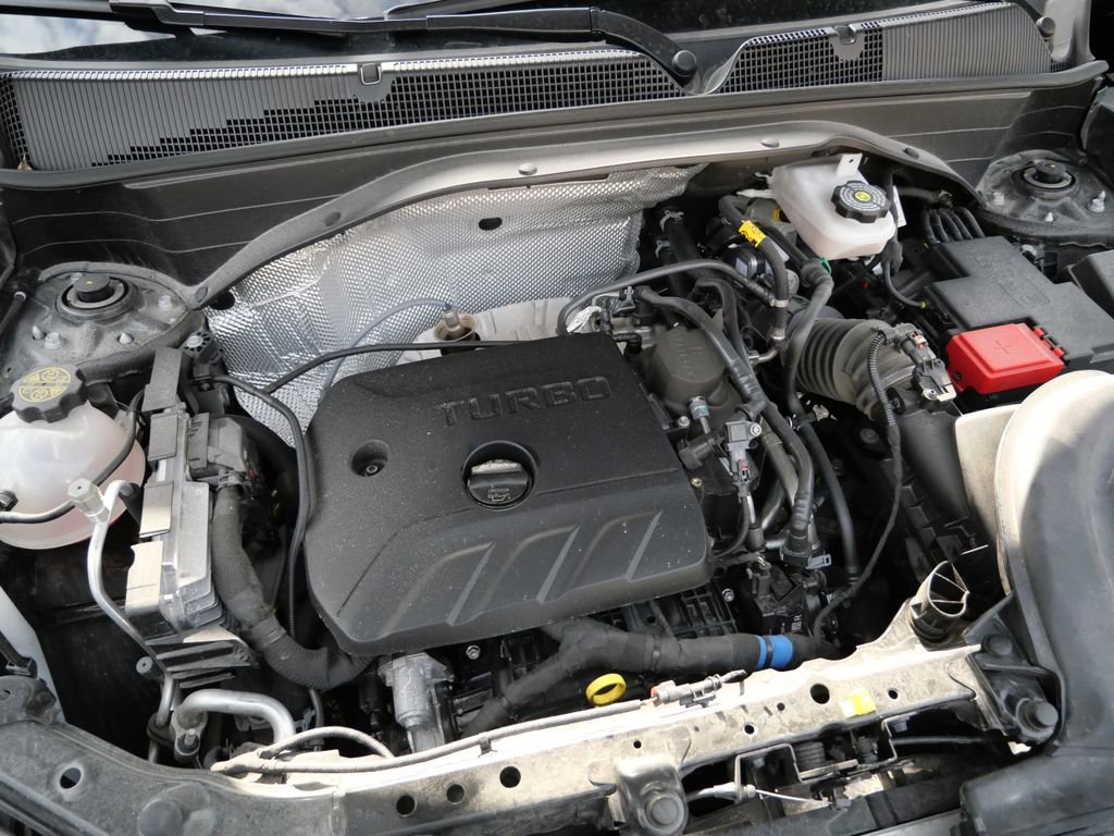 Used 2025 Chevrolet TrailBlazer LT AWD/4WD image 10
