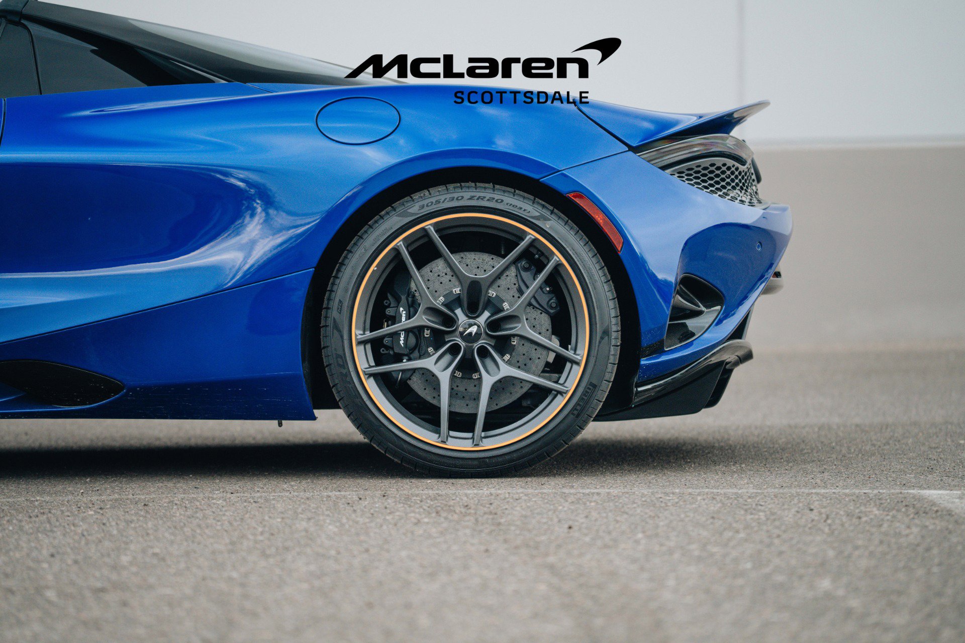 Used 2024 McLaren 750S Spider image 18