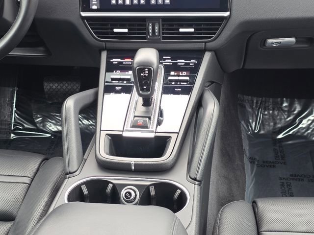 Used 2020 Porsche Cayenne image 15