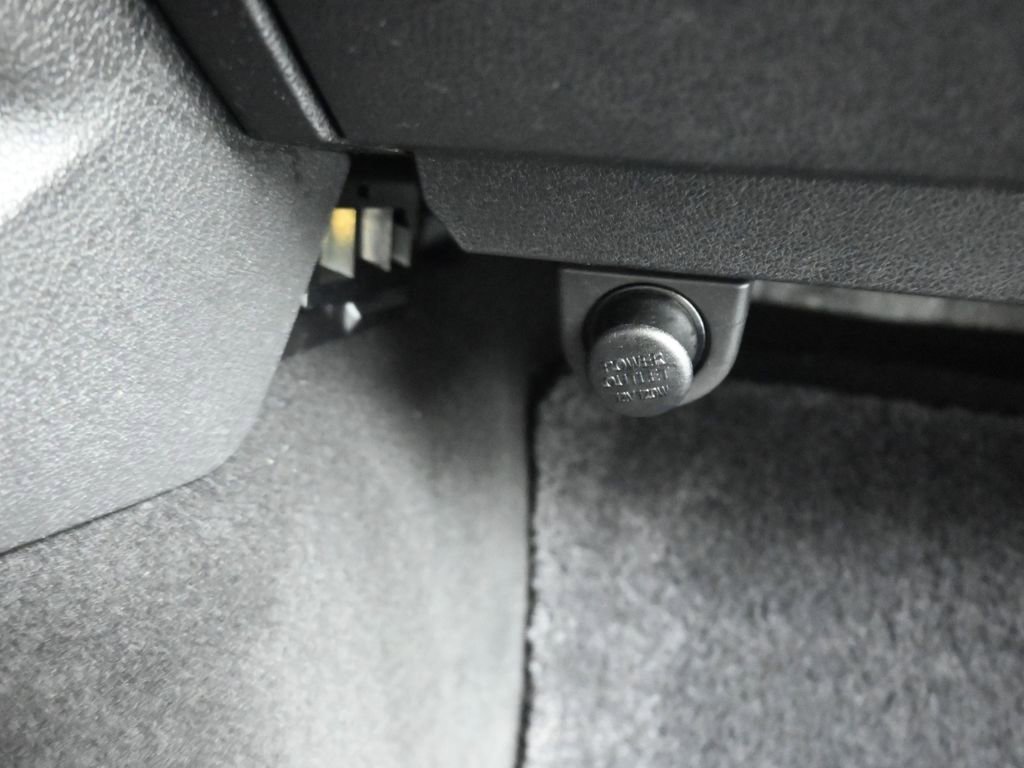 Used 2023 Nissan Z w/ Floor Mat Package (L93) RWD image 36