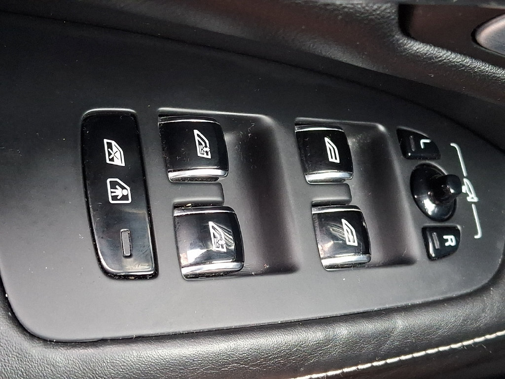 Used 2019 Volvo S90 T6 Inscription w/ Advanced Package AWD/4WD image 24