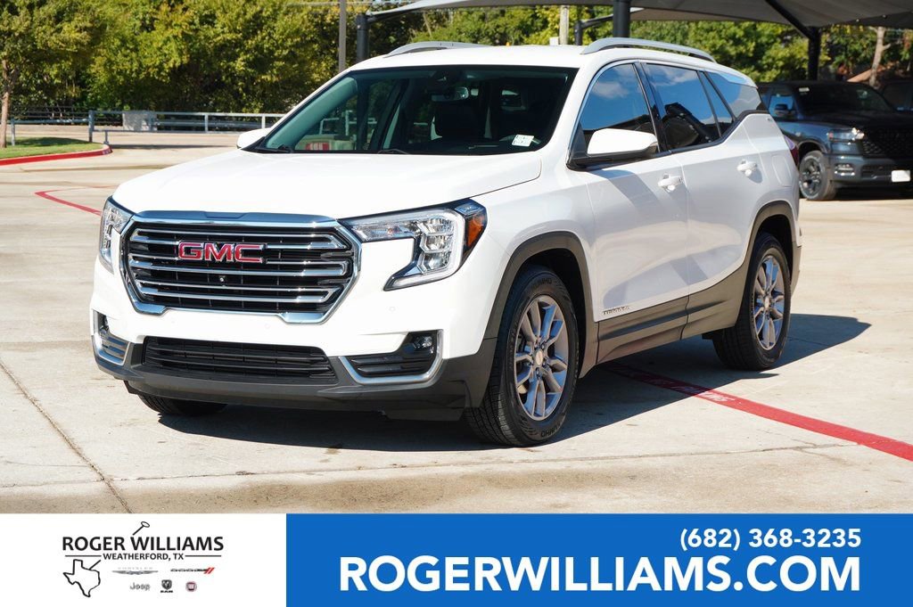 Used 2022 GMC Terrain SLT w/ Tech Package image 1