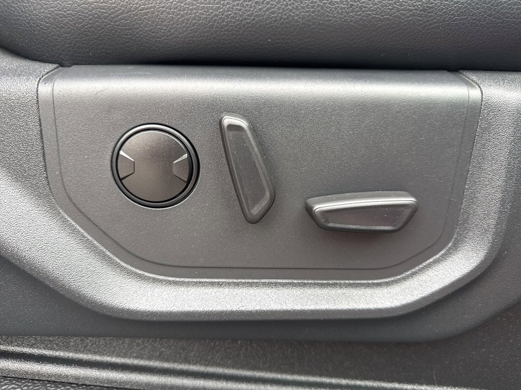 Used 2022 Ford F250 Lariat w/ Tremor Off-Road Package image 34