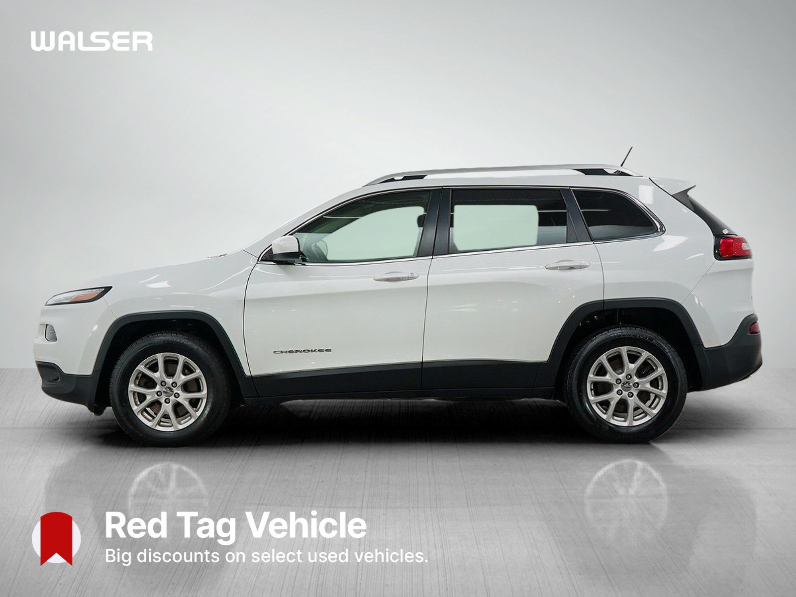 Used 2015 Jeep Cherokee Latitude AWD/4WD image 2