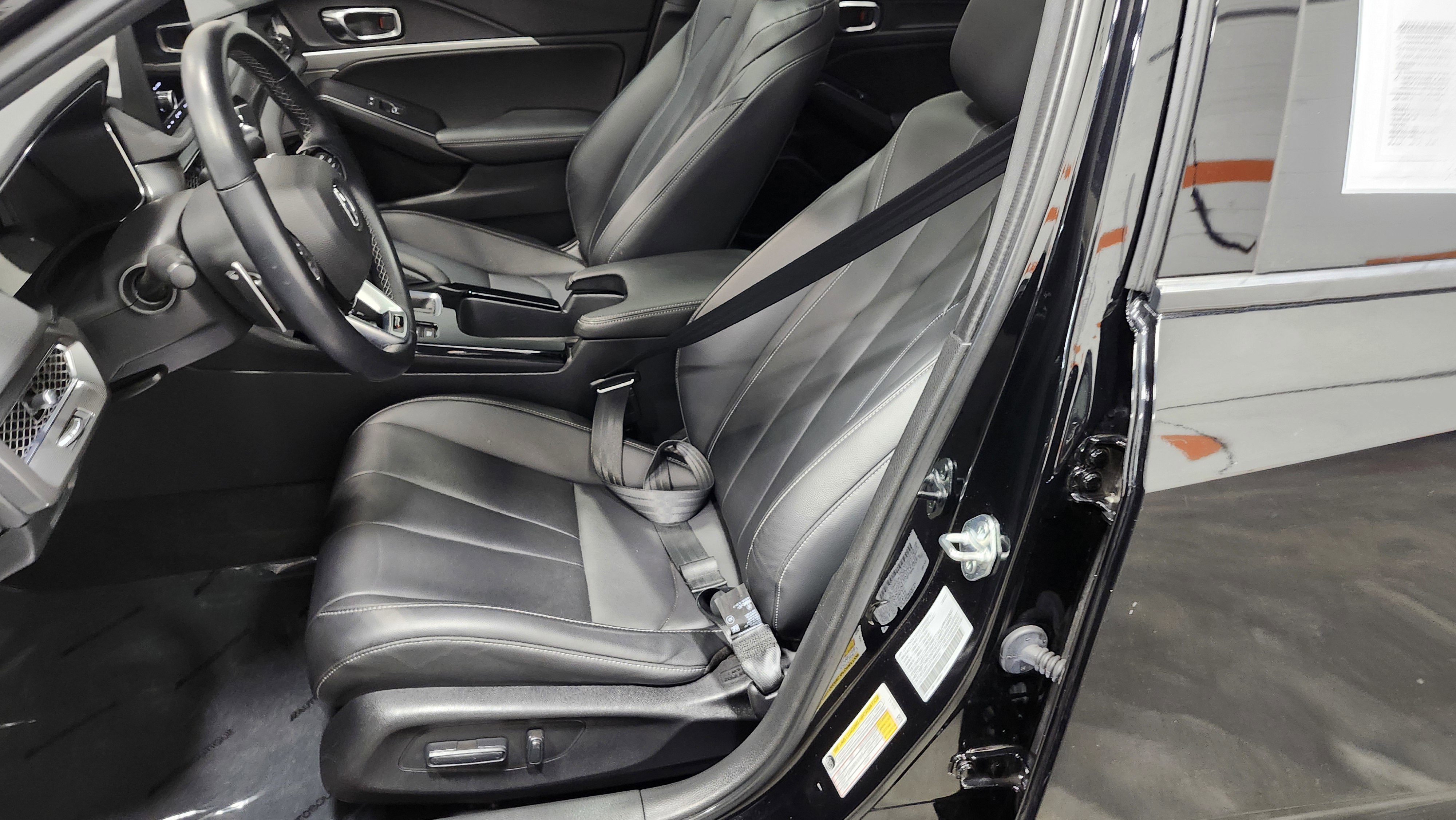 Used 2023 Acura Integra A-Spec image 24