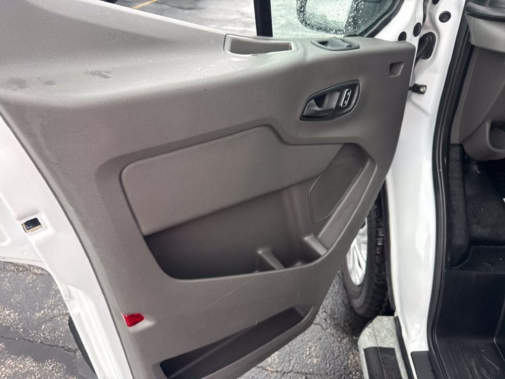 Used 2025 Ford Transit 250 Low Roof w/ Exterior Upgrade Package RWD image 31