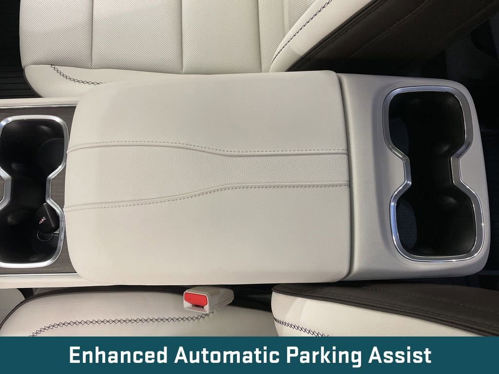 New 2026 GMC Acadia Denali w/ Super Cruise Package AWD/4WD image 15