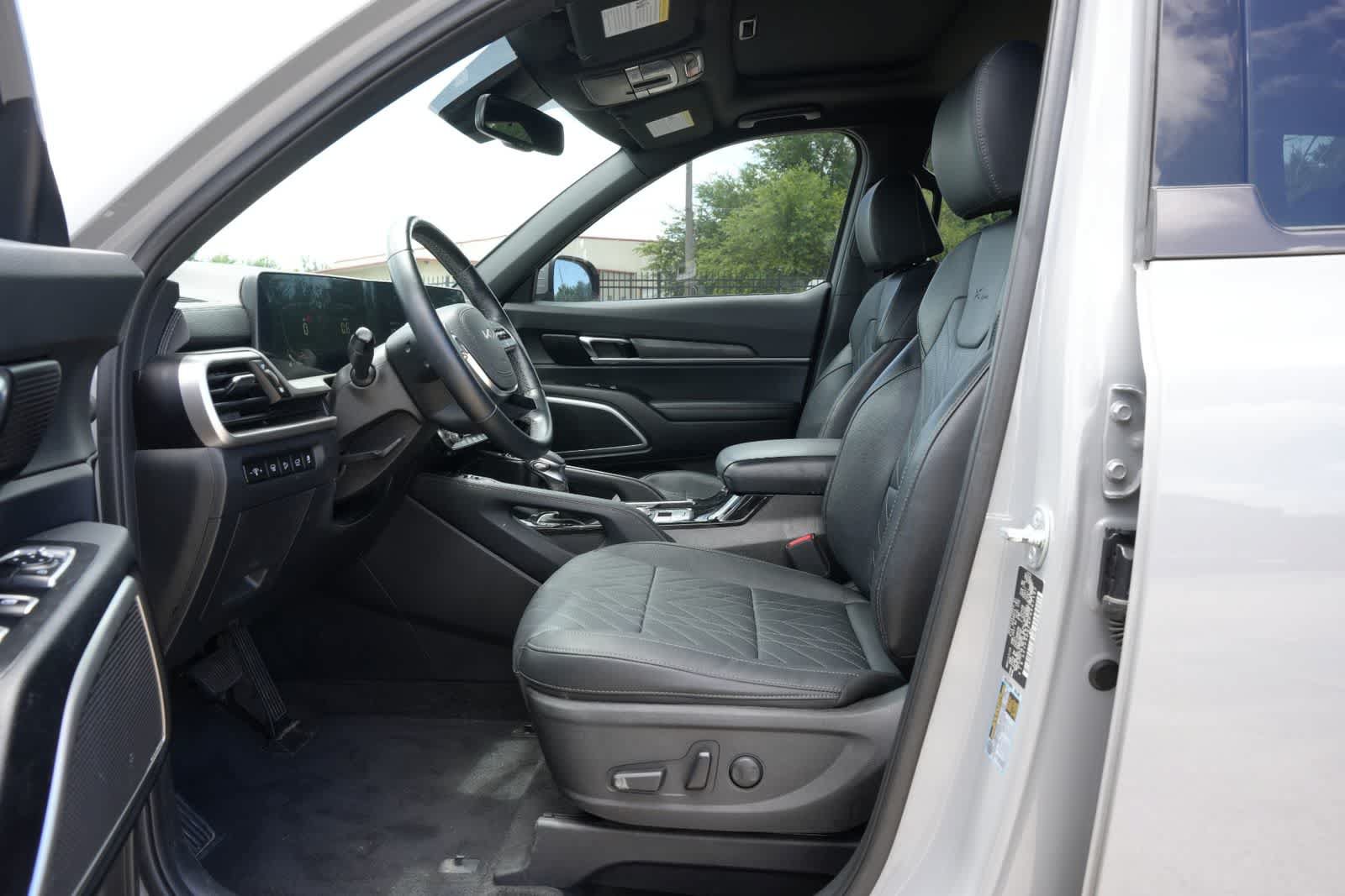 Used 2023 Kia Telluride EX X-Line AWD/4WD image 16