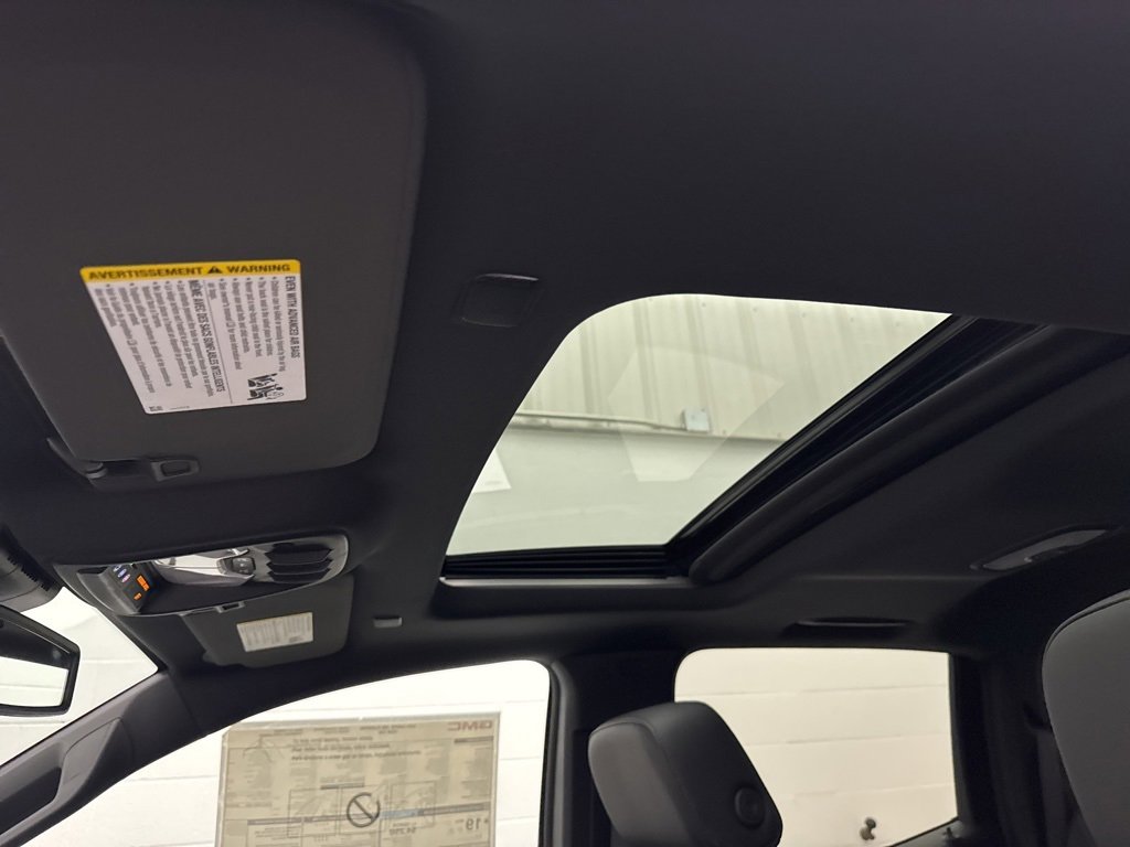 New 2025 GMC Canyon Elevation w/ Convenience Package image 19