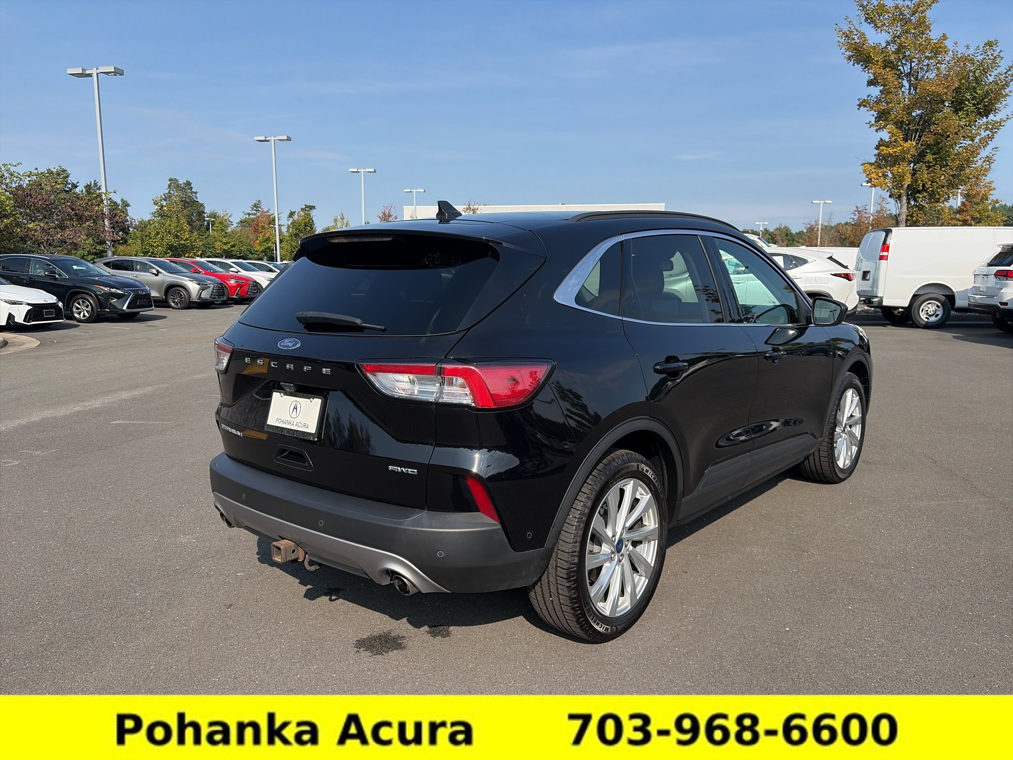 Used 2021 Ford Escape Titanium w/ Titanium Elite Package AWD/4WD image 7