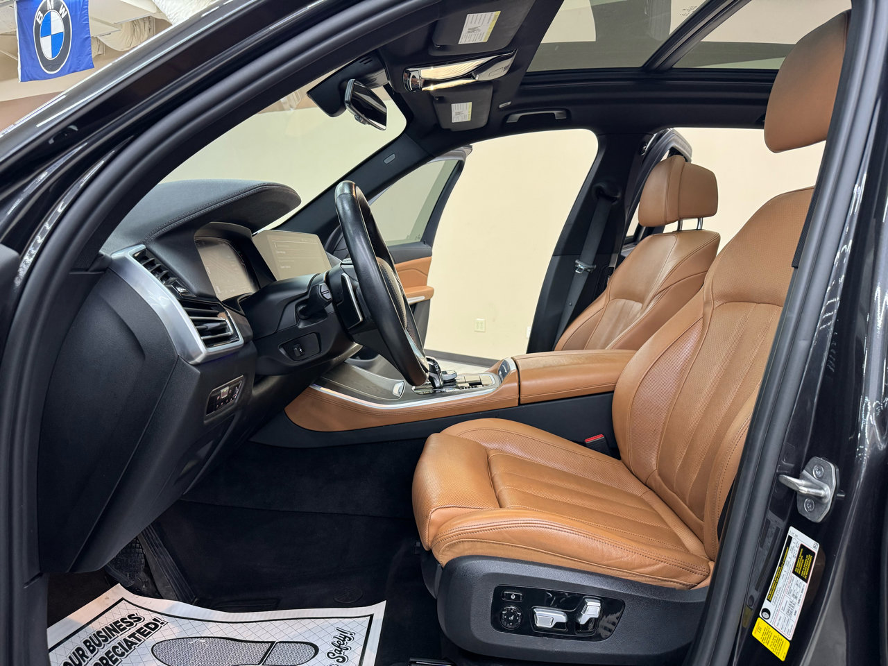 Used 2022 BMW X5 sDrive40i w/ Luxury Seating Package image 21