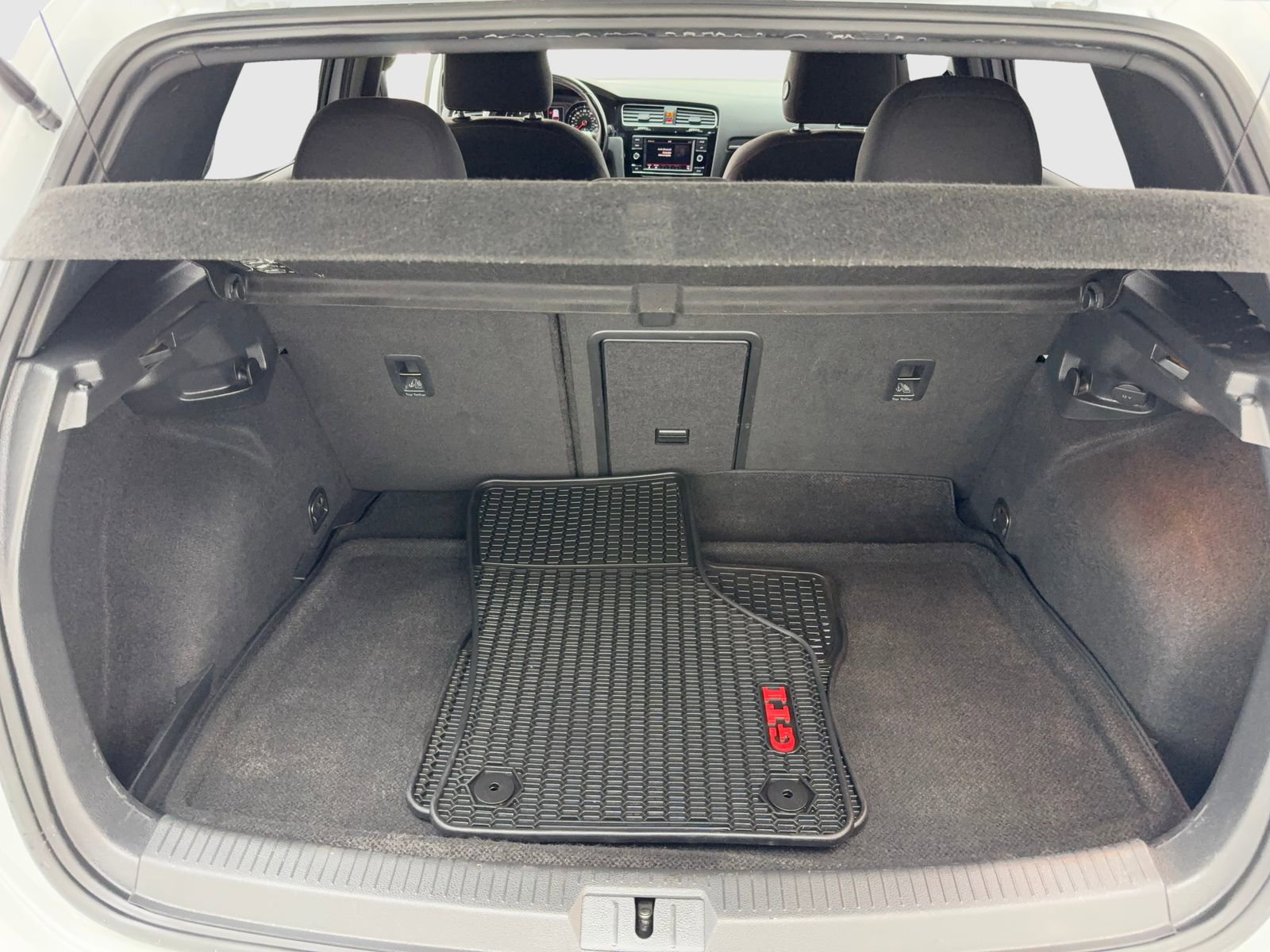 Used 2018 Volkswagen GTI S image 45