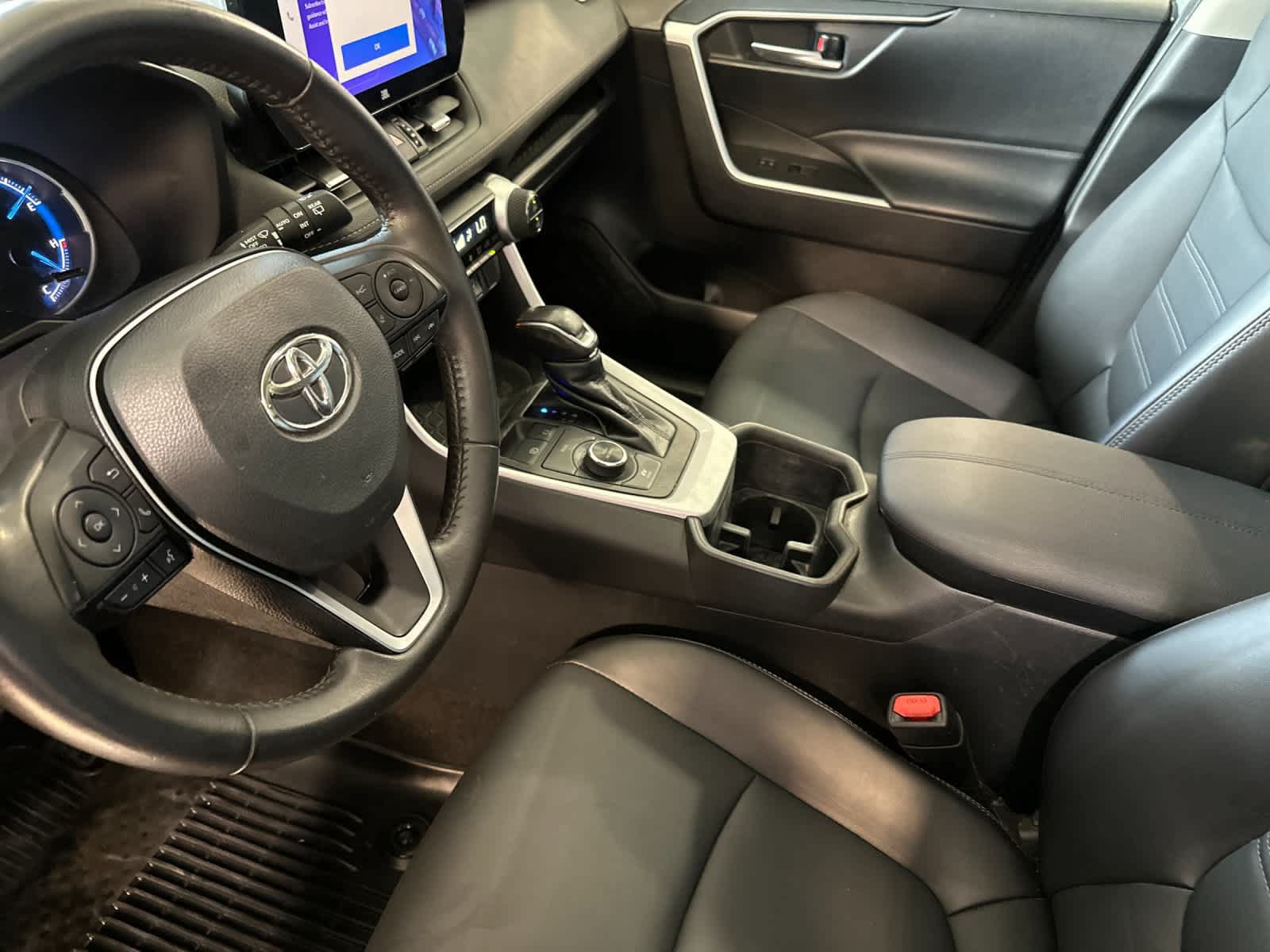 Used 2023 Toyota RAV4 XLE Premium AWD/4WD image 12