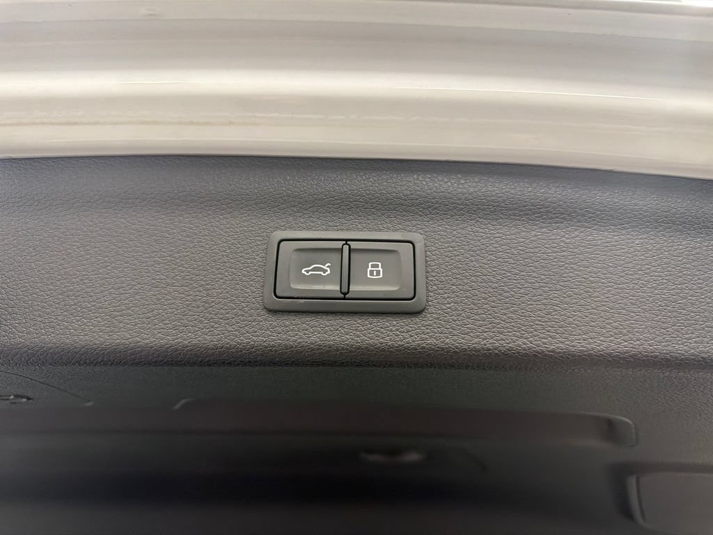 Used 2024 Audi Q3 2.0T Premium AWD/4WD image 20