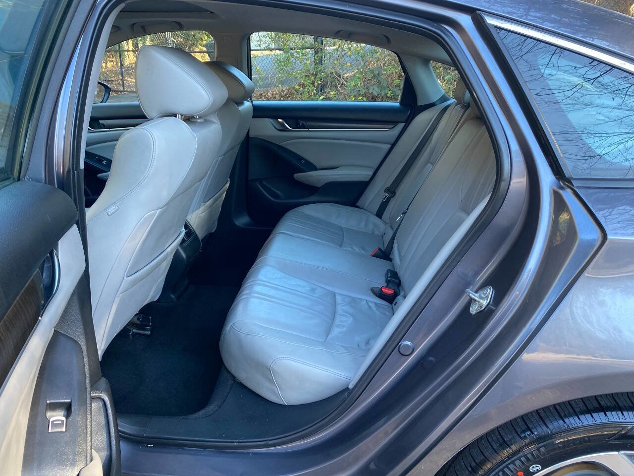 Used 2018 Honda Accord EX-L image 41