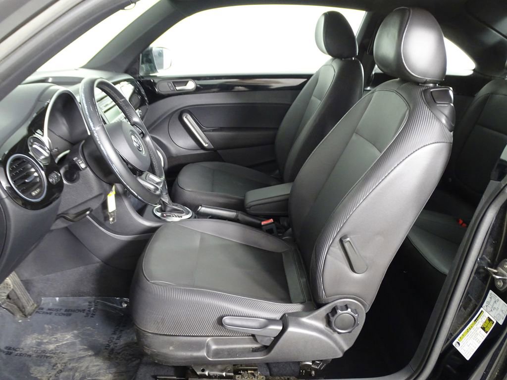 Used 2014 Volkswagen Beetle 2.5 image 8