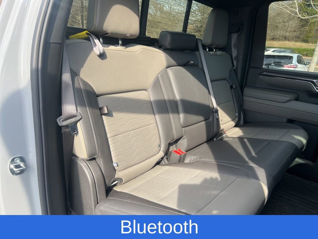 Used 2024 Chevrolet Silverado 2500 ZR2 w/ Technology Package image 16