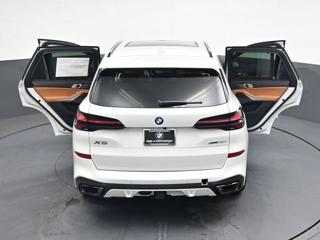 New 2026 BMW X5 xDrive40i w/ M Sport Package AWD/4WD image 41