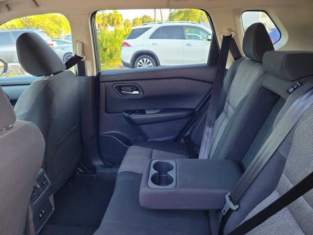 Used 2025 Nissan Rogue SV AWD/4WD image 14