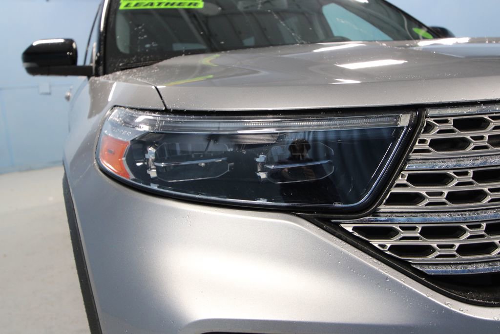 Used 2022 Ford Explorer Limited w/ Equipment Group 301A image 40