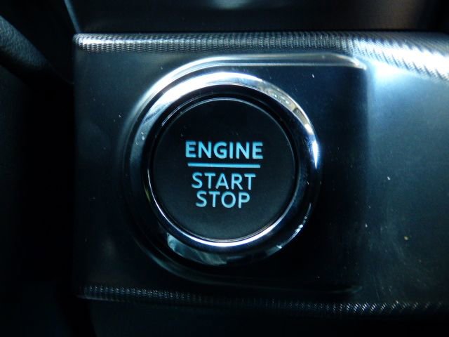 Used 2025 Ford F150 Platinum w/ FX4 Off-Road Package AWD/4WD image 36