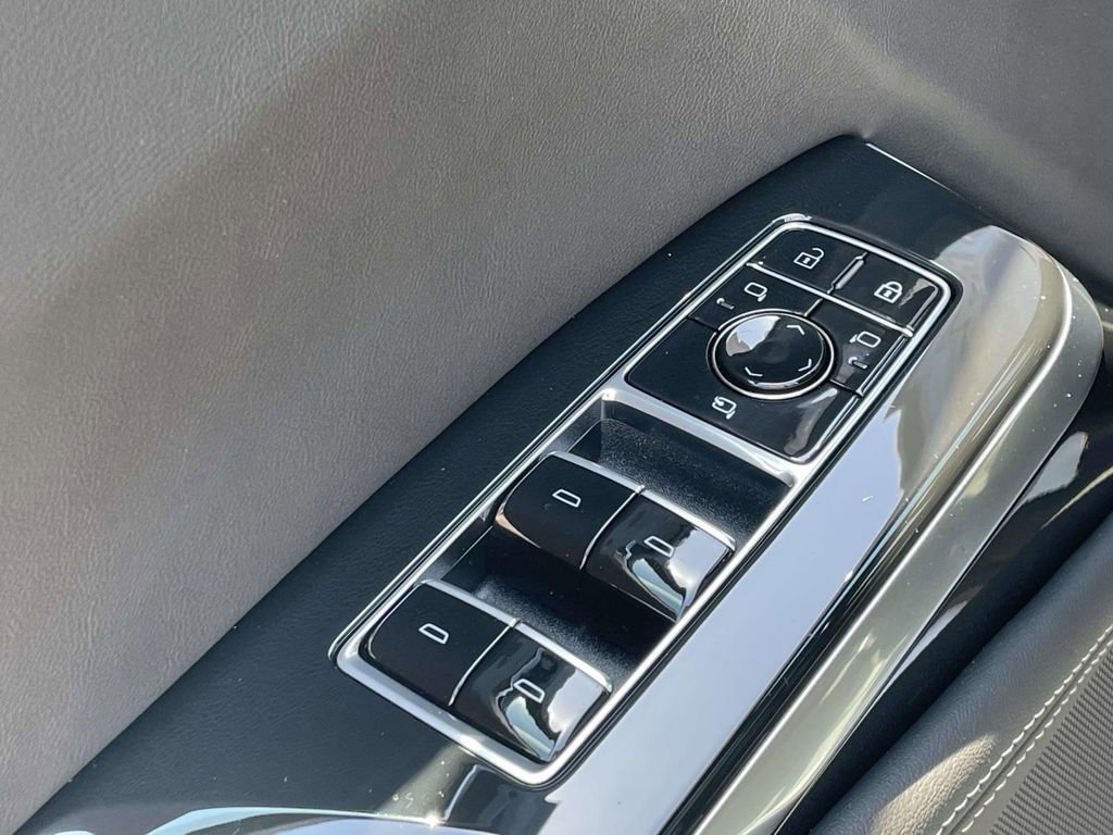 New 2026 Cadillac Escalade ESV Sport w/ Touring Package AWD/4WD image 17