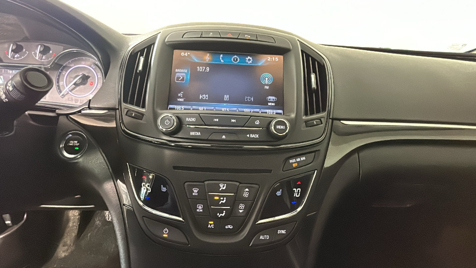 Used 2015 Buick Regal Premium w/ Experience Buick Package FWD image 27