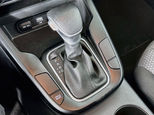 Used 2024 Kia Soul LX w/ Option Group 015 FWD image 17