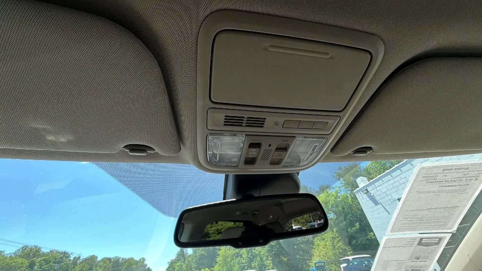 Used 2015 Honda Odyssey Touring Elite image 33