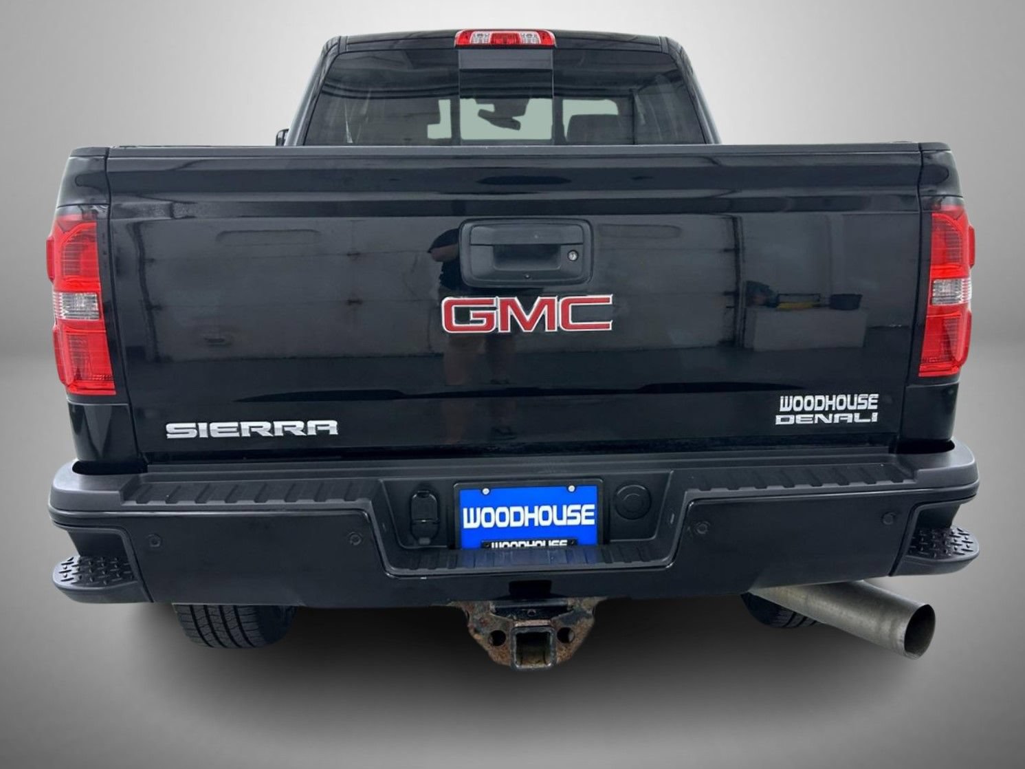 Used 2015 GMC Sierra 2500 Denali w/ Duramax Plus Package AWD/4WD image 6