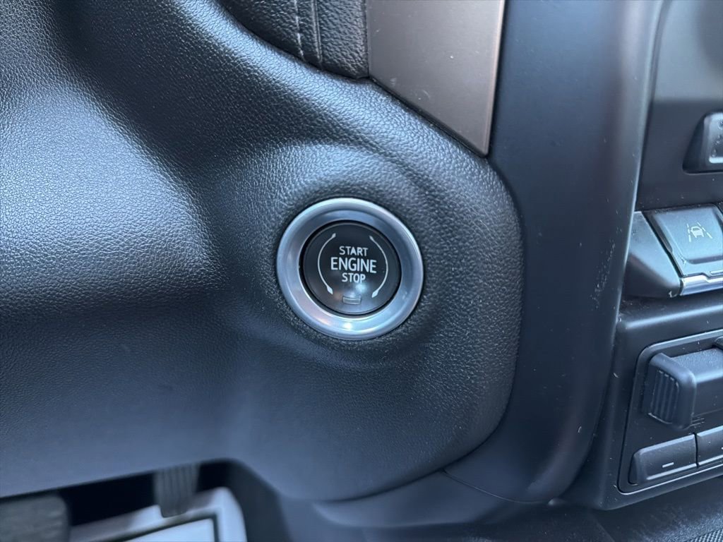 Used 2019 Chevrolet Silverado 1500 High Country w/ Technology Package image 25