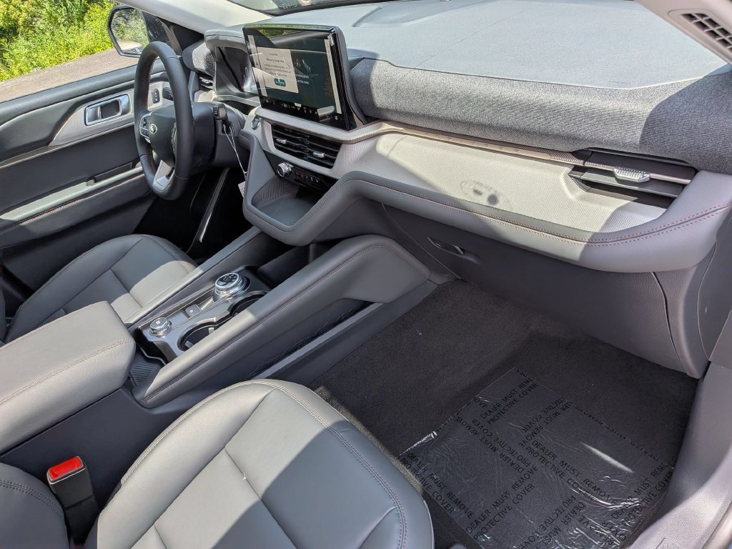 New 2026 Ford Explorer Active w/ Active Comfort Package AWD/4WD image 25