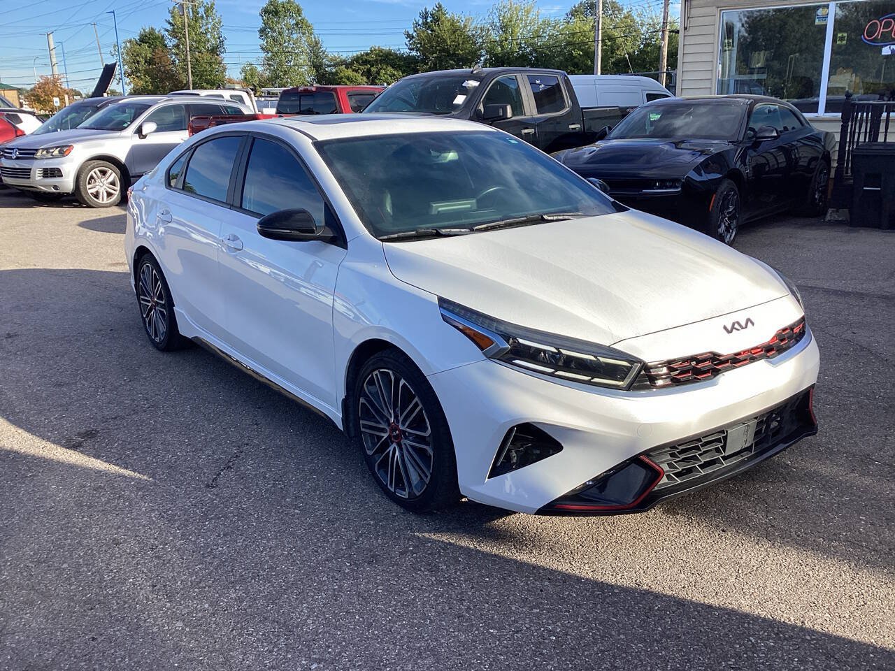 Used 2022 Kia Forte GT w/ GT2 Package FWD image 2