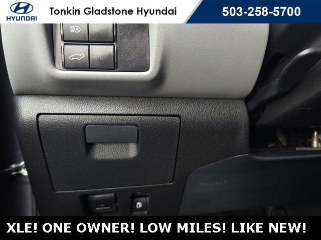 Used 2022 Toyota Highlander XLE image 11