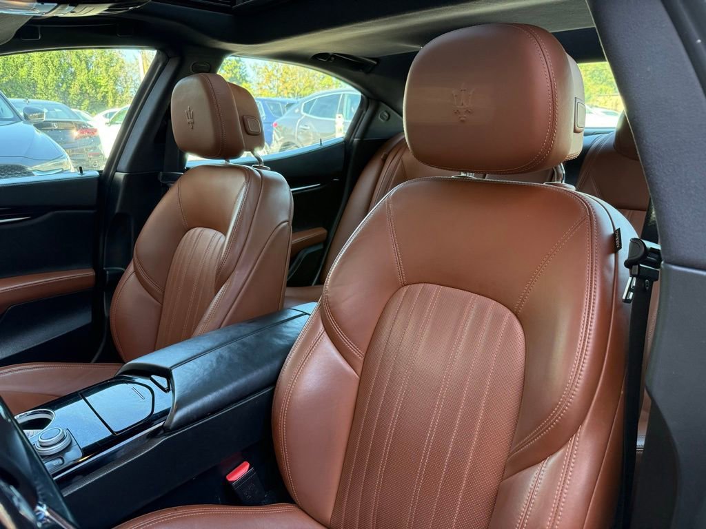 Used 2019 Maserati Ghibli S GranLusso AWD/4WD image 12