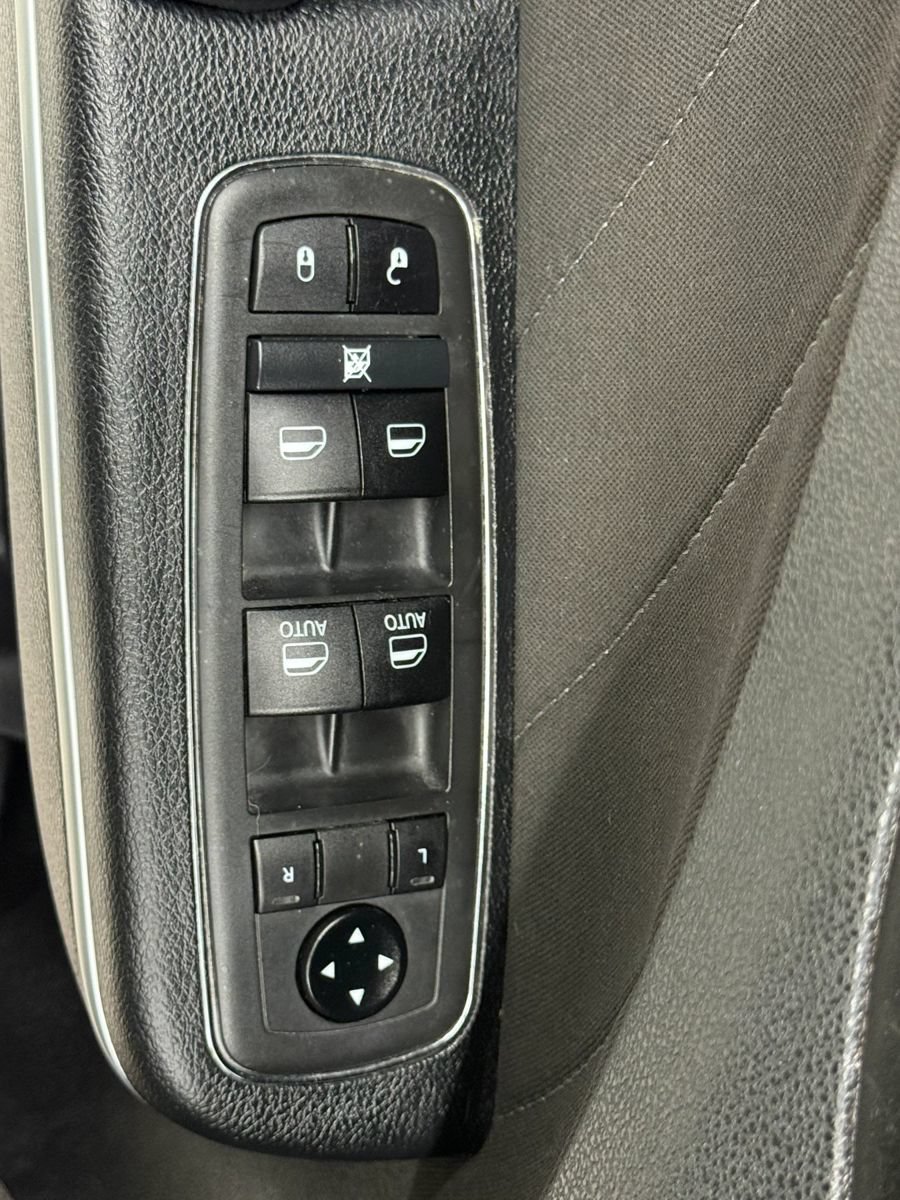 Used 2020 Dodge Charger Scat Pack w/ Navigation & Travel Group RWD image 25