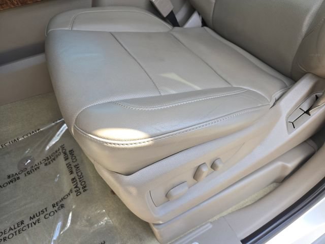 Used 2016 Chevrolet Tahoe LTZ RWD image 11