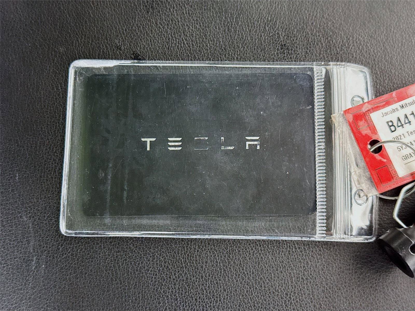 Used 2021 Tesla Model S Plaid image 21