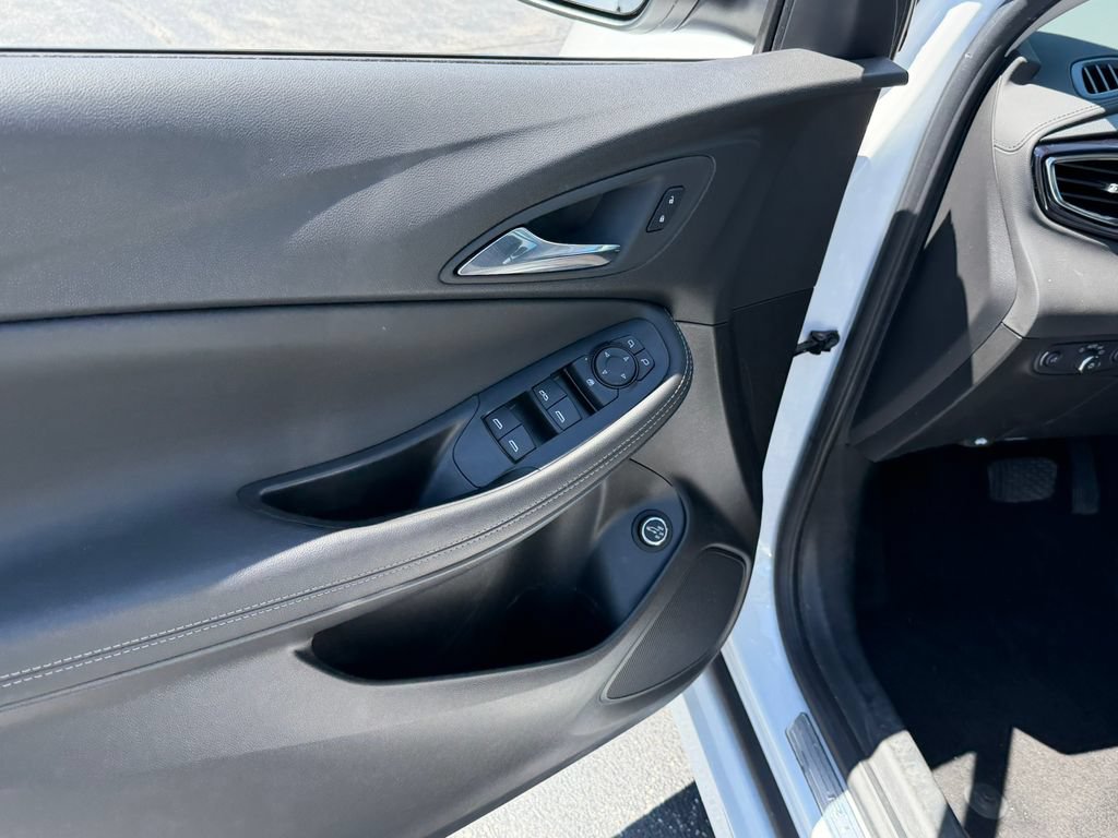 Certified 2023 Buick Encore GX Select w/ Sport Touring Package FWD image 22