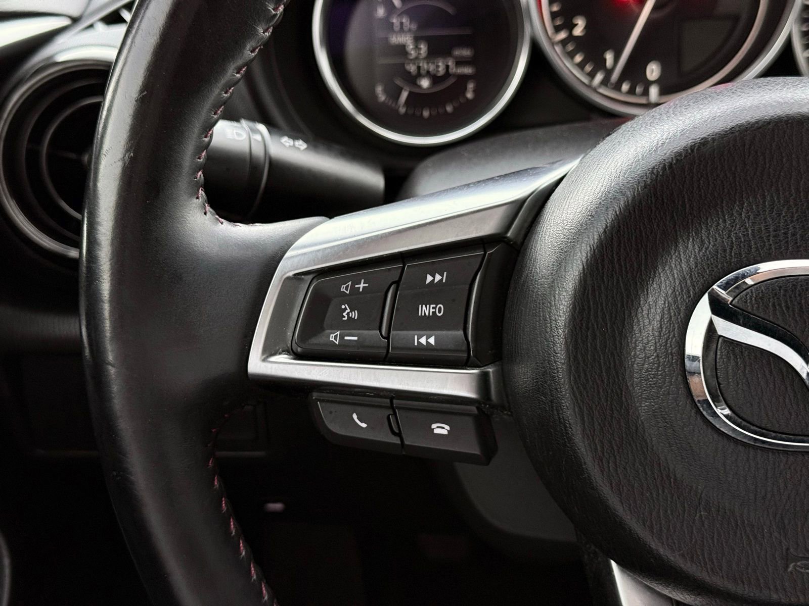 Used 2018 MAZDA MX-5 Miata Club image 38